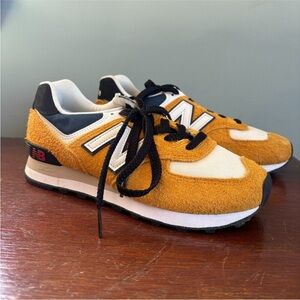 New Balance 574 Classic Yellow Sneaker Size 6.5